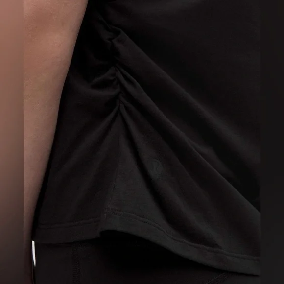 Lululemon Organic Cotton Ruched-Sides T-Shirt - Picture 4 of 8